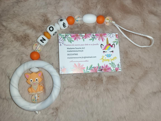 Attache tétine dentition chat