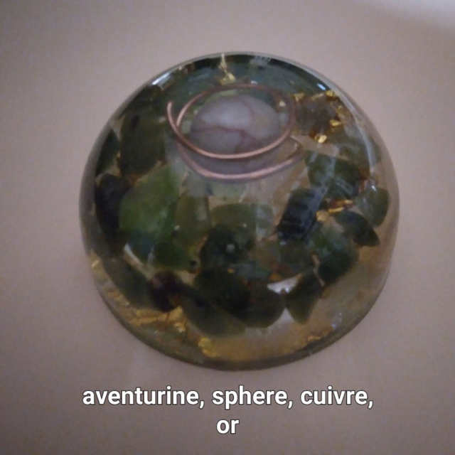 Orgonite demi sphère aventurine