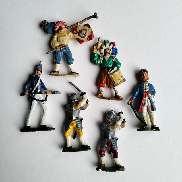Lot de 6 Soldats en Plomb Anciens – Années 1940–1960 – Faits et Peints à la Main