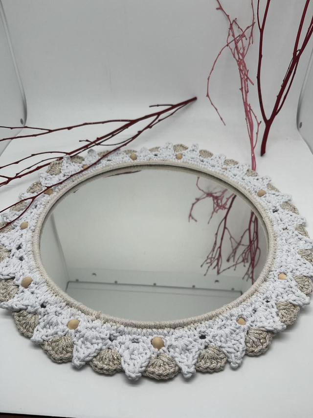 Miroir contour crochet
