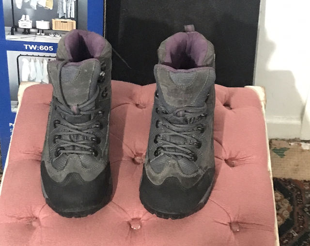 Women Hiking Boots - Almost new - WHB01 - Make an offer - From Clacton on Sea 