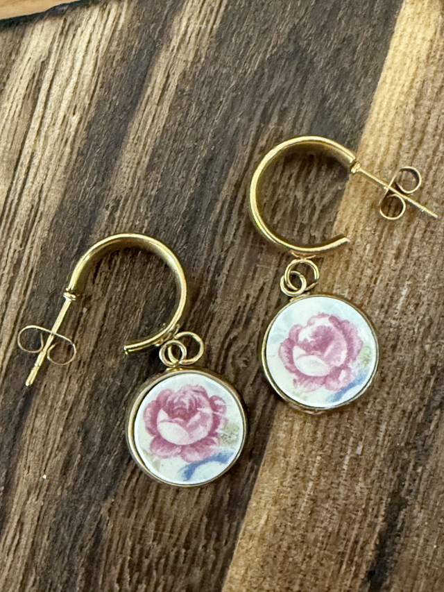 Boucles d'oreilles rondes dorées