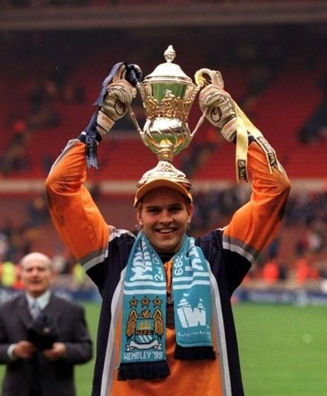 Legends Lunch - Nicky Weaver