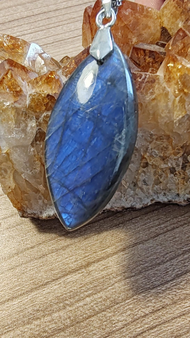 Labradorite bleue 