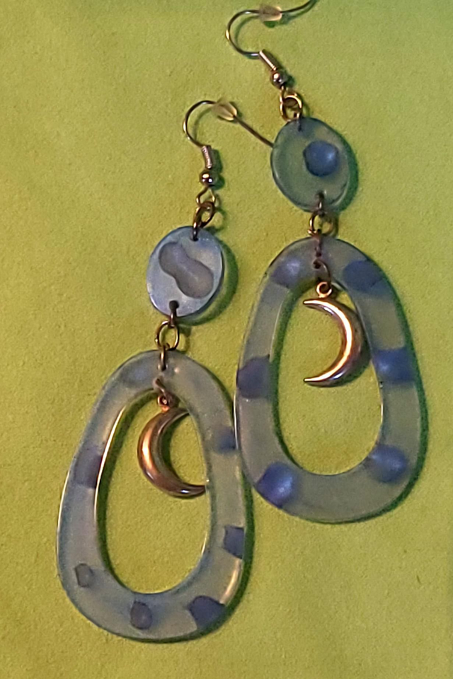 Boucles d&#039;oreilles pendante lune