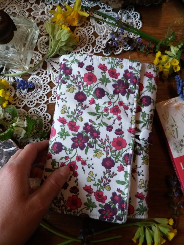 Protège livre fleurie modèle 1 motif liberty