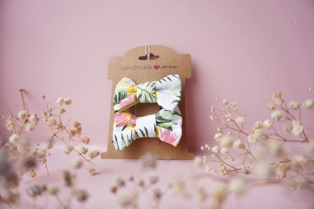 White Tropical Mini Bow 2 Pack