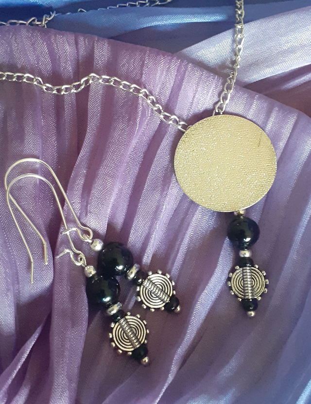 Parure Ménulis Collier &amp; Boucles d'oreilles Couleur Noir