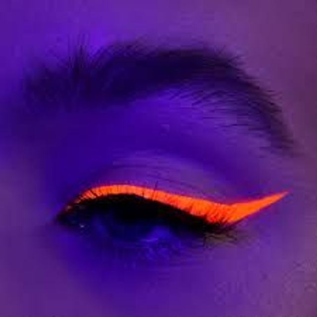 UV Eye liner