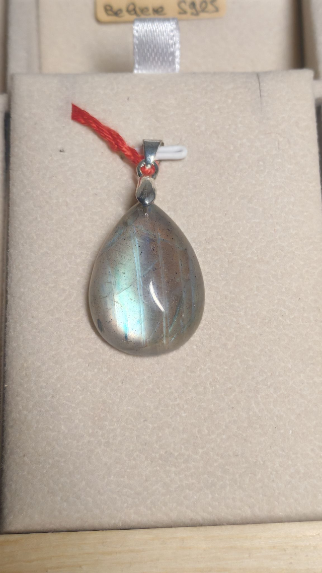 Pendentif grande goutte labradorite, bélière argent 925