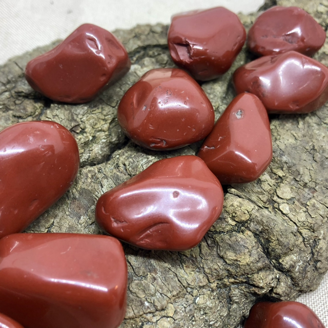 Pierre roulée Jaspe rouge 
