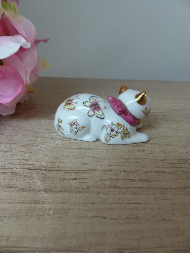 Vintage Chat Franklin Mint Satsuma 1986 cabinet de Curiosités, Chat en porcelaine avec collier à clochette, chat de style japonais satsuma