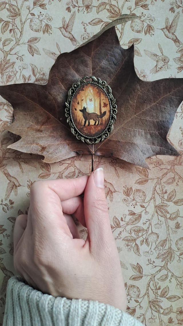 Broche Fall édition limitée 🧡