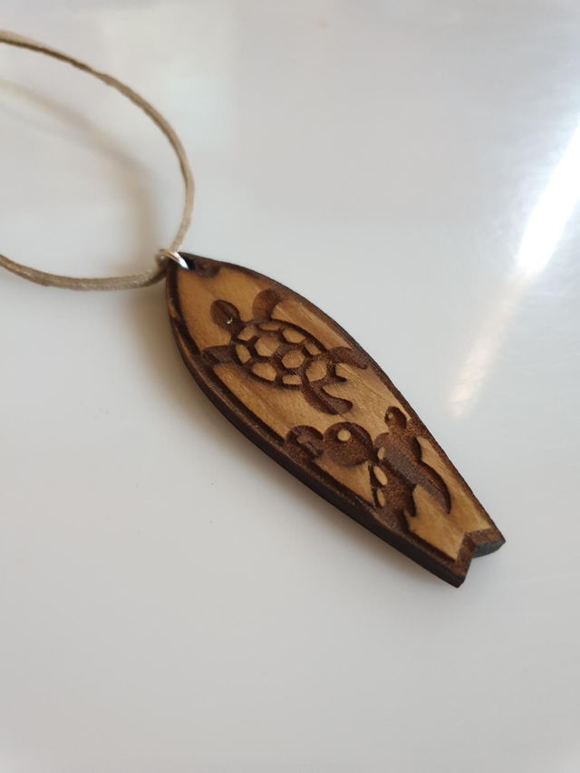 Pendentif surf bijoux chic de l'été 