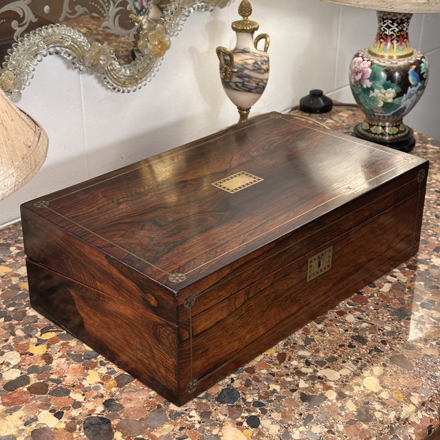 Caixa escritório em pau santo