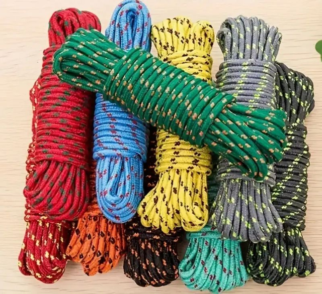 Corde en nylon coloré  5 m de long diamètre 4 mm multi-usage