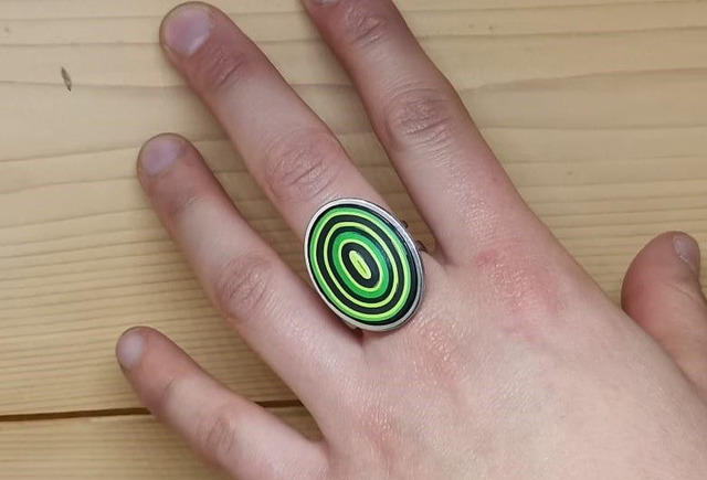 Bague ovale ajustable en acier inoxydable