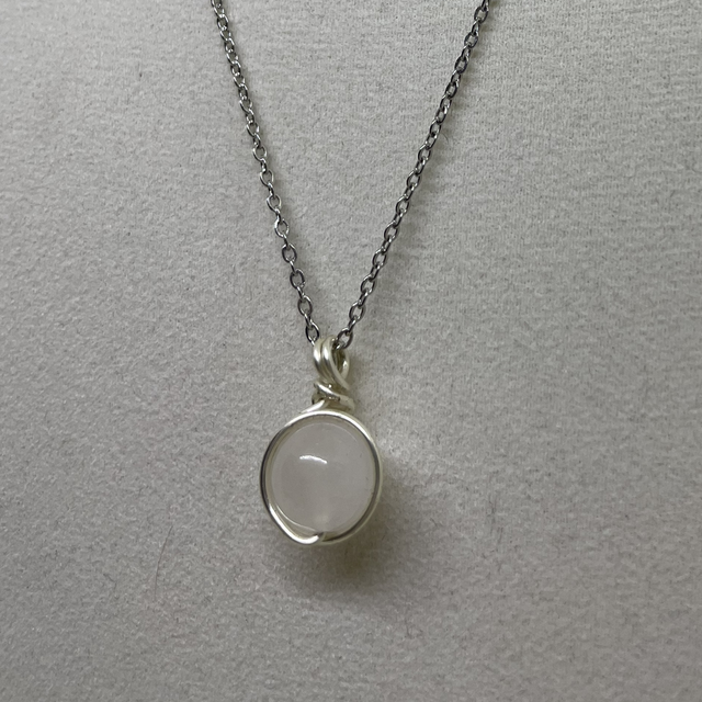 Dainty pearl chain