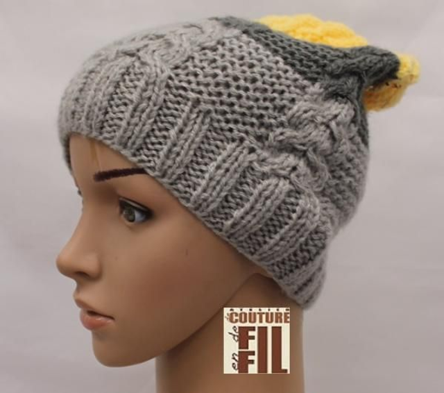  bonnet gris et jaune