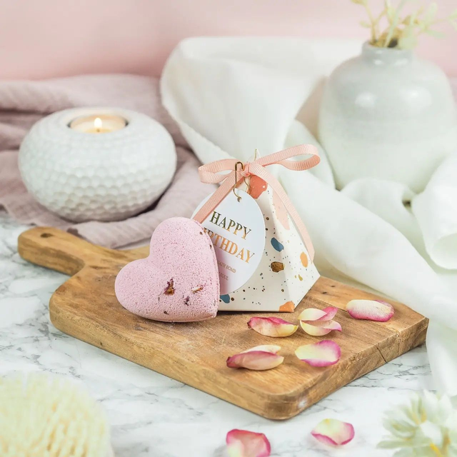 Happy Birthday Heart Shaped Bath Bomb Luxury Bath Bomb Gift : Size 70g