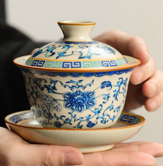 Blue-and-White Ru-Style Porcelain Gaiwan Set【青花汝窑三才盖碗】