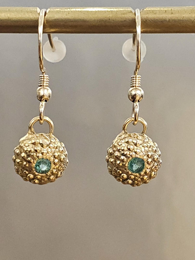 BOUCLES D'OREILLES OURSINS ET PIERRES PRÉCIEUSES 