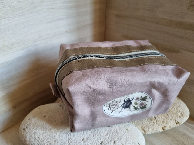 Trousse boîte rose poudré