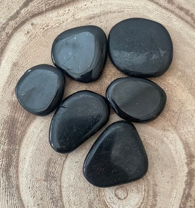 Galet de TOURMALINE qualité A