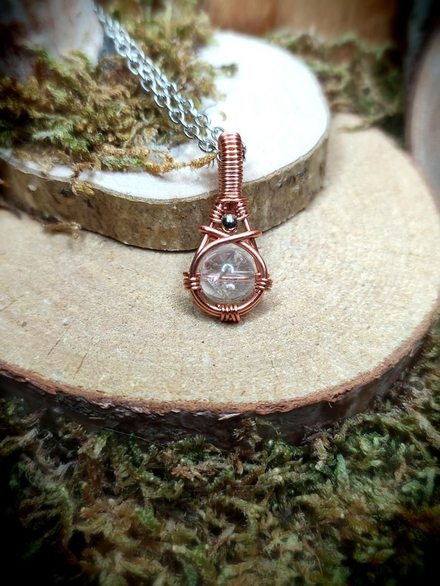 Pendentif "La Goutte d'Essence"