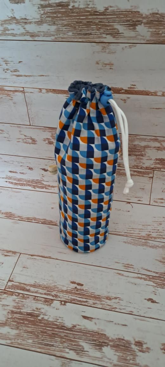 Protection gourde 500ml géométrique bleu