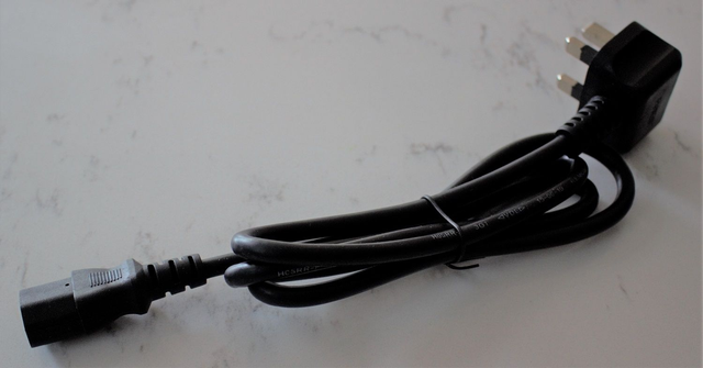 Genuine Remoska mains flex/cable (plug-in) suitable for Prima, Tria, Dua and all Remoskas with a plug-in 'kettle lead' connection