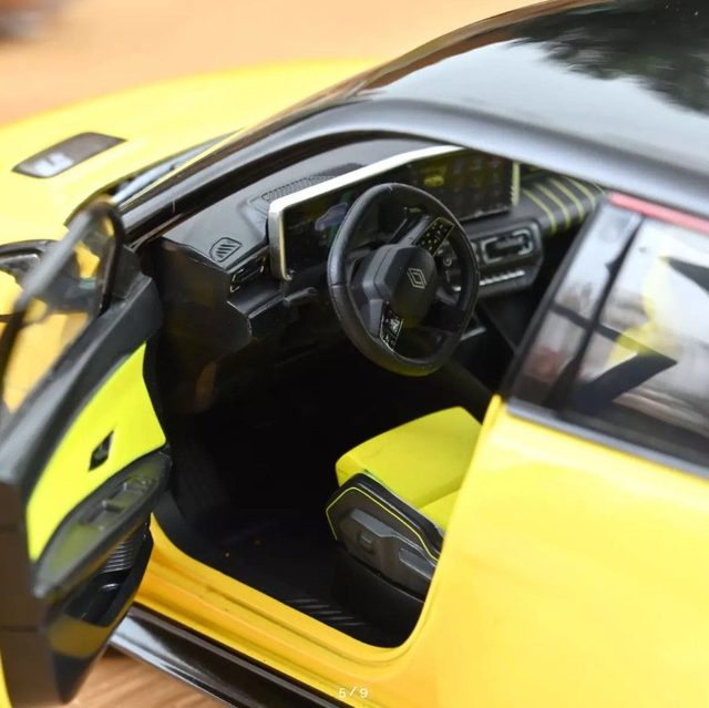 Renault 5 E-Tech Electrique 2024 Jaune Pop et Noir Norev 185500 1/18