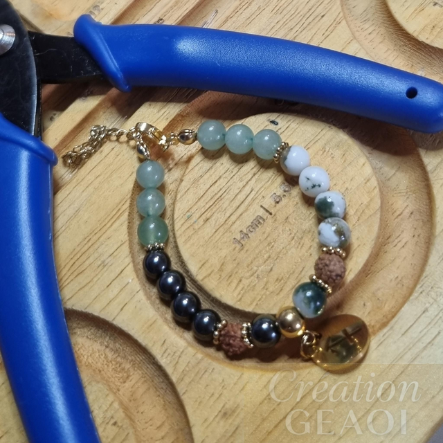 Agate arbre, rudraskha, aventurine verte et hématite non Magnétique