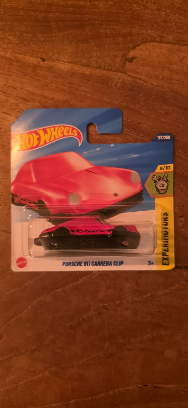 Porsche 911 carrera clip