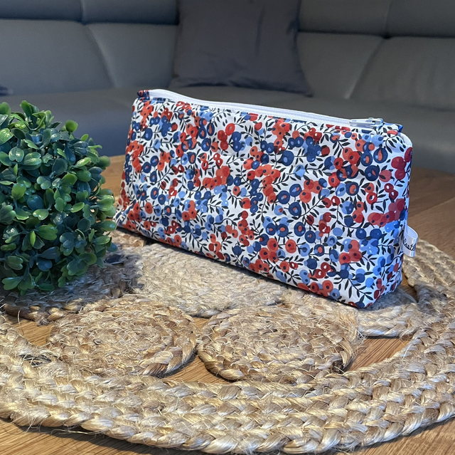 Trousse d’école (forme triangle)