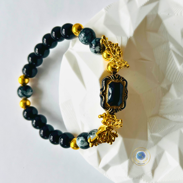 Royal Noir Elegance – Handgemaakte Luxe Armband met Gouden Accenten 