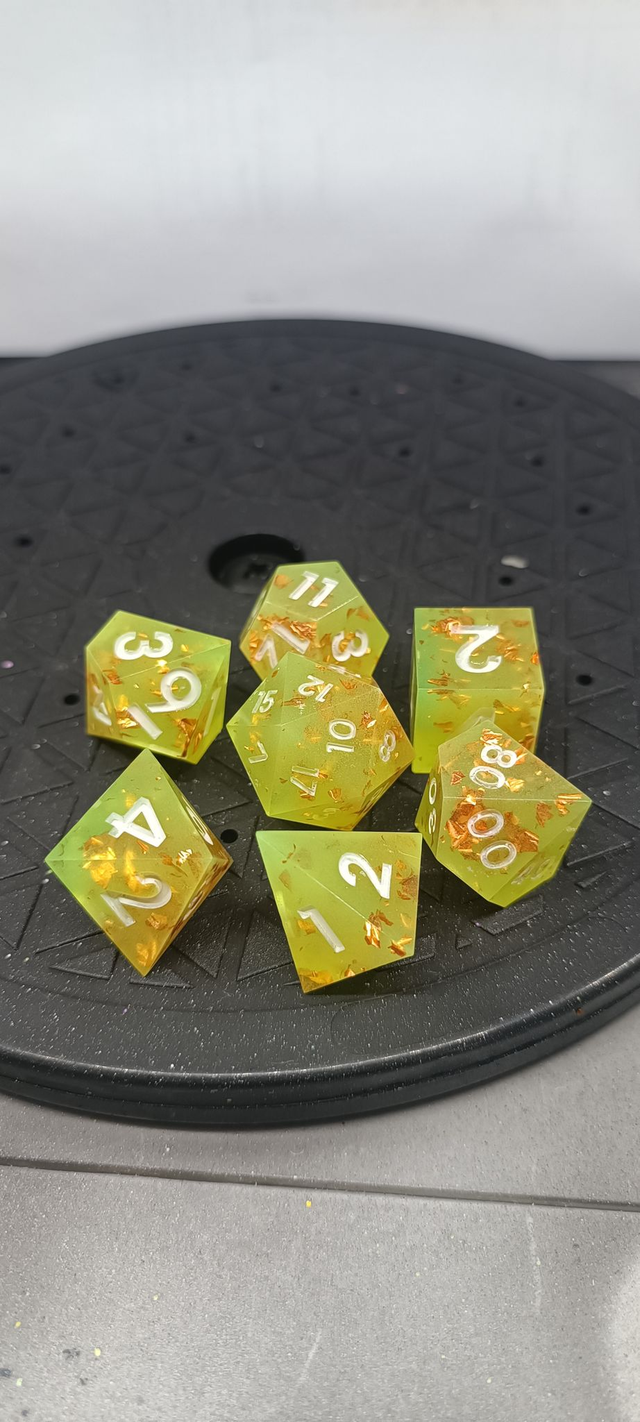 "Spring Slime" Dice Set