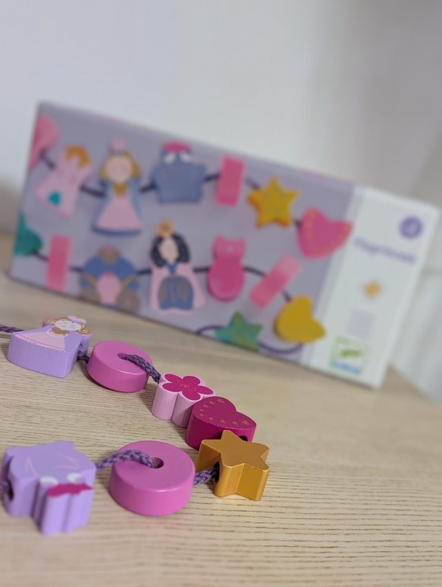 Jeu Filaprincess Djeco - Prix neuf : 17.50 euros