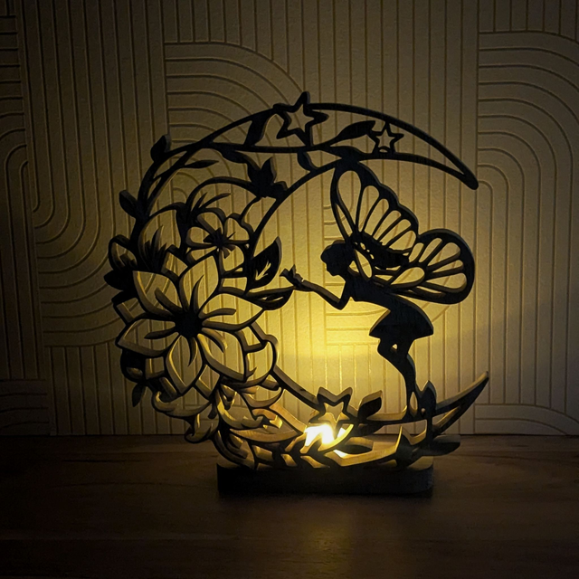 Lune féerique en chêne