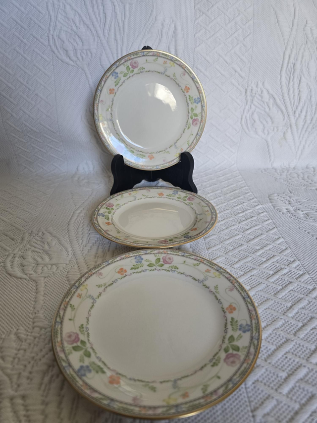 Assiettes à pain Noritake 