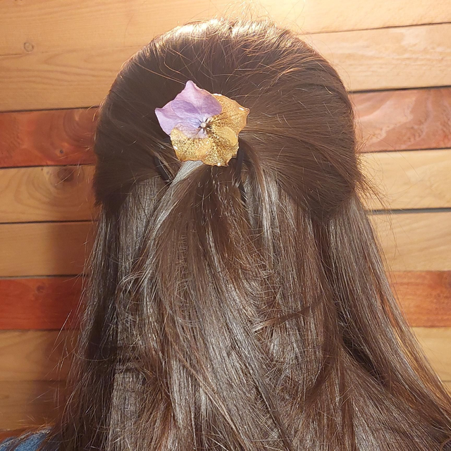 Peigne Hortensia – Bijou floral pour cheveux fait main