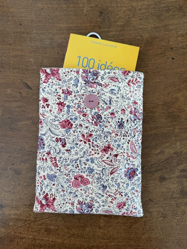 Pochette à livre / liseuse - M