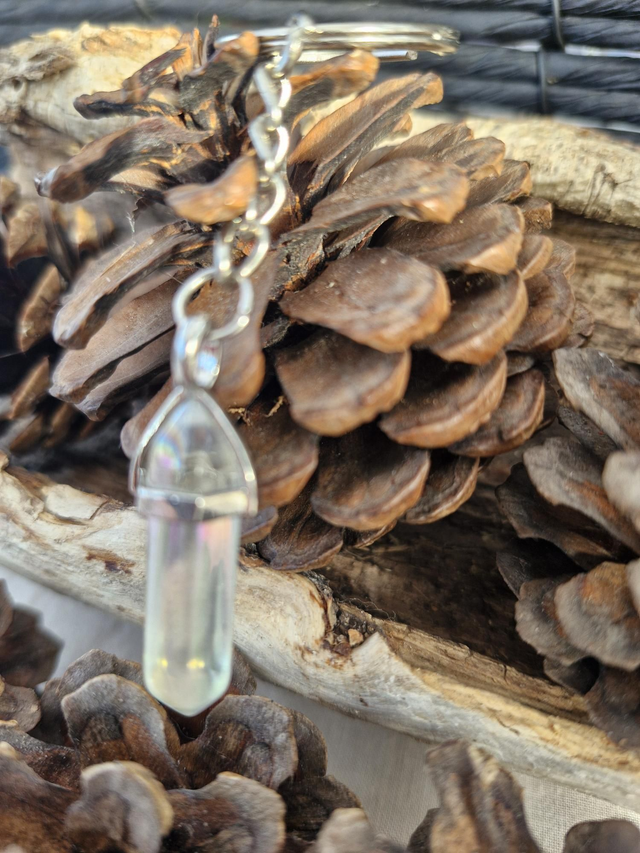 Aura quartz keyring 