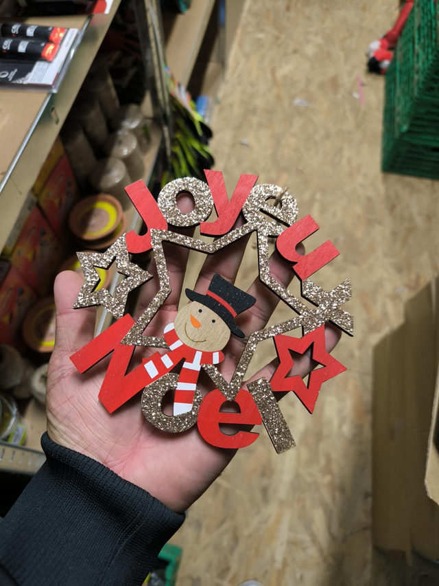 JOYEUX NOËL A SUSPENDRE 