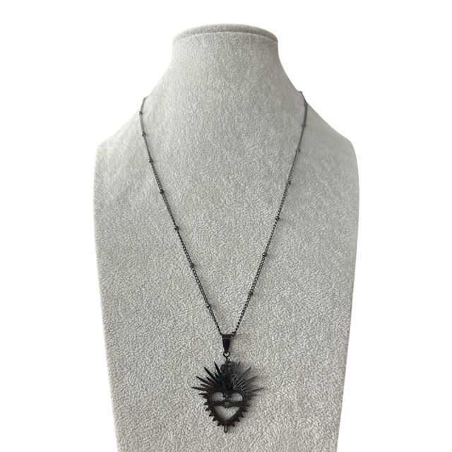 Collana cuore sacro nero