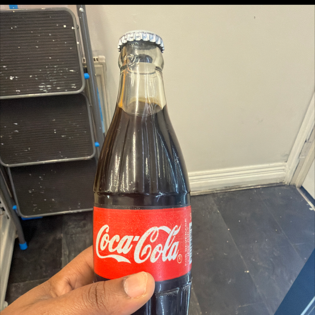 Coke bottle 