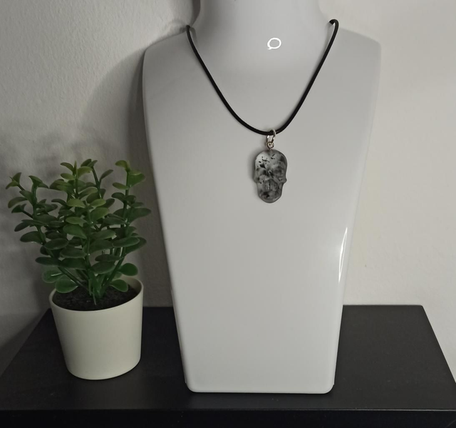 Pendentif SKULL éclat de noir 