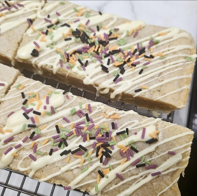 Halloween Sprinkle Blondie Slice
