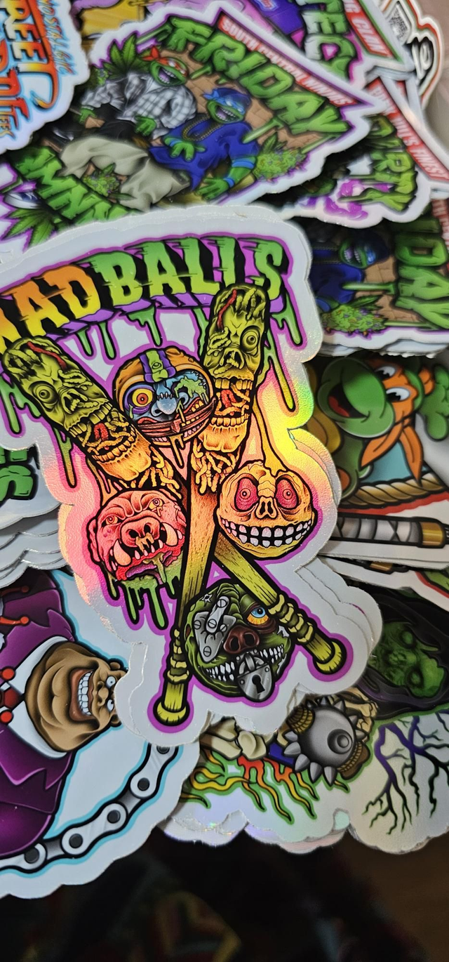 Mad balls bats