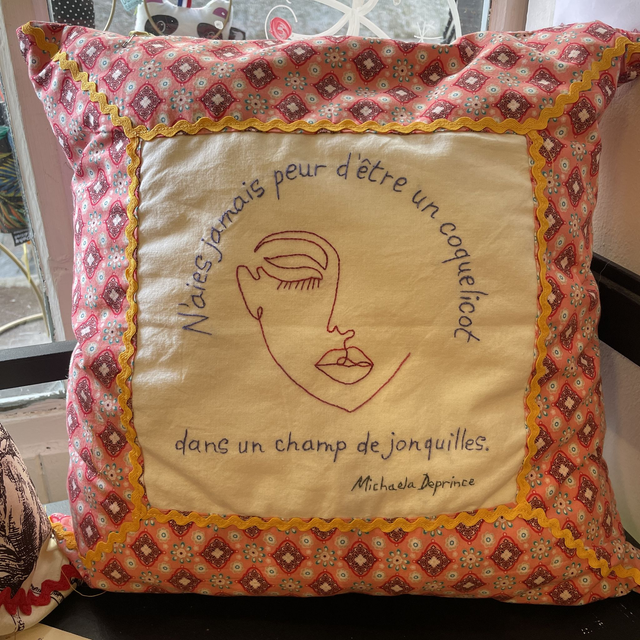 Coussin Brodé Michaela